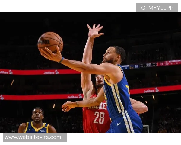 18年火箭与勇士第五场对决回顾：经典之战的精彩瞬间与战术解析